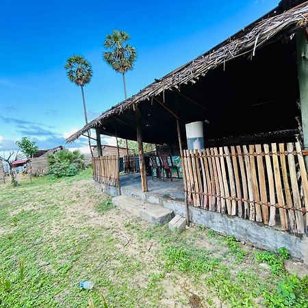 Delft Jeyam Resorts Delft East Exterior photo